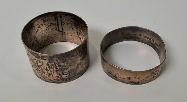 Lot 1057 - SILVER NAPKIN RINGS