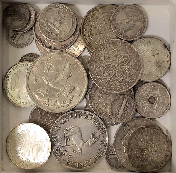 Lot 1079 - COINS