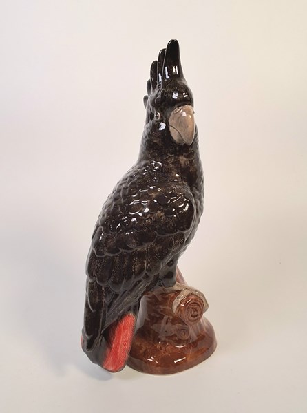 Lot 1203 - COCKATOO FIGURE