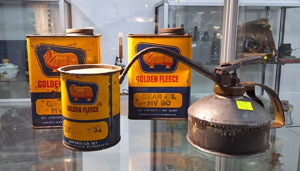 Lot 1492 - PETRONALIA