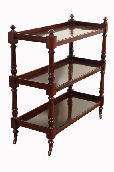 Lot 89 - MAHOGANY DUMBWAITER