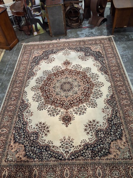 Lot 152 - RUG