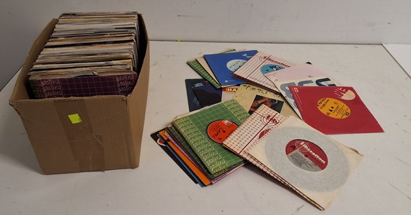 Lot 1481 - ROCK & POP 45S