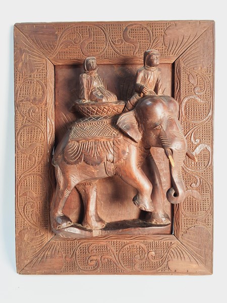 Lot 1322 - INDONESIAN CARVED PANEL