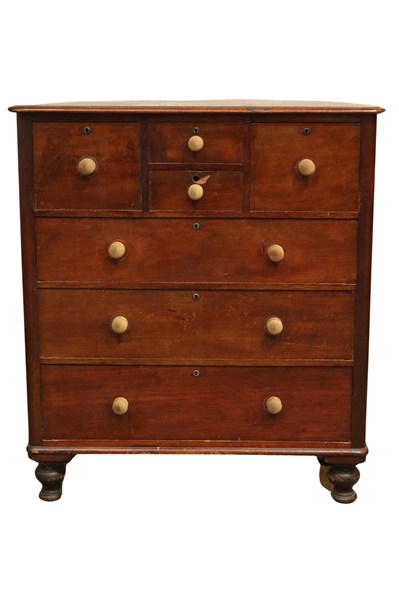 Lot 190 - CHEST OF DRAWERS