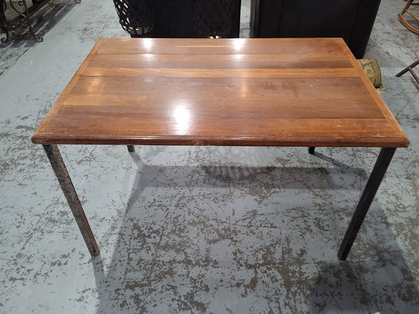Lot 82 - CAFE TABLE