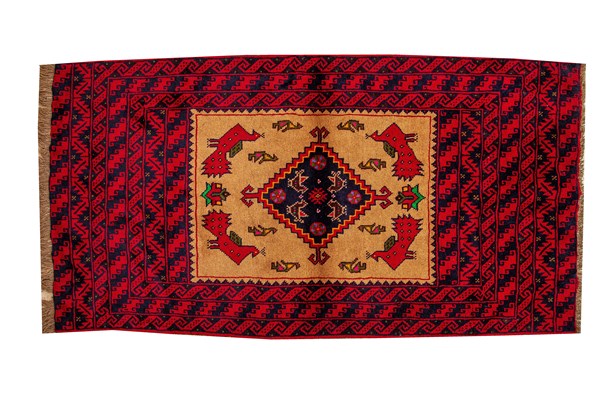 Lot 194 - BAKHTIARI RUG