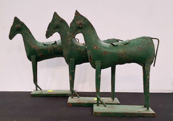 Lot 1471 - HORSE FIGURES