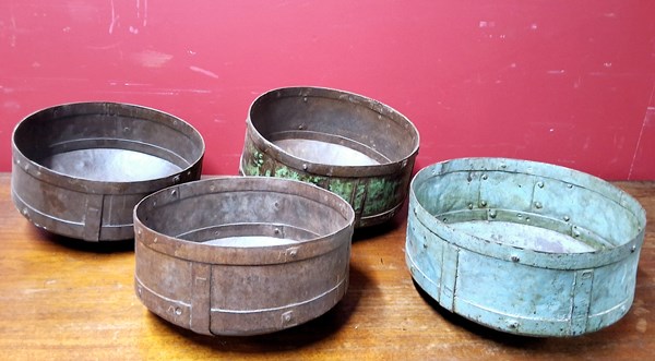 Lot 77 - BOWLS