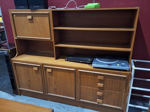 Lot 119 - WALL UNIT