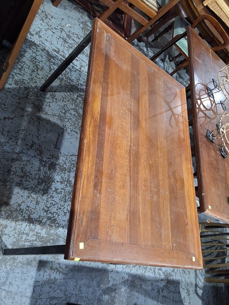 Lot 196 - CAFE TABLE