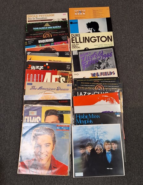 Lot 1288 - ASSORTED VINYLS
