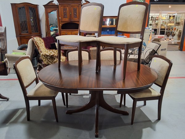 Lot 50 - SEVEN PIECE DINING SUITE