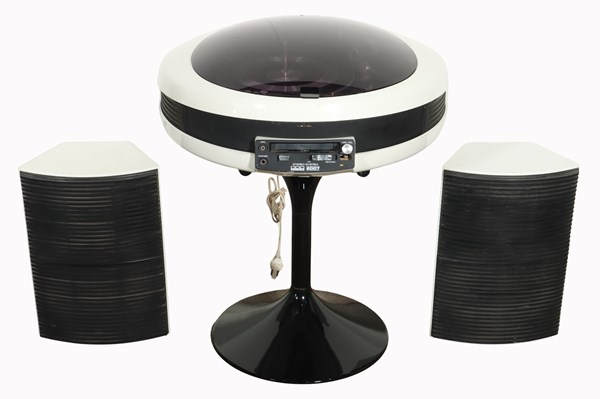 Lot 211 - WELTRON 2007 STEREO SYSTEM