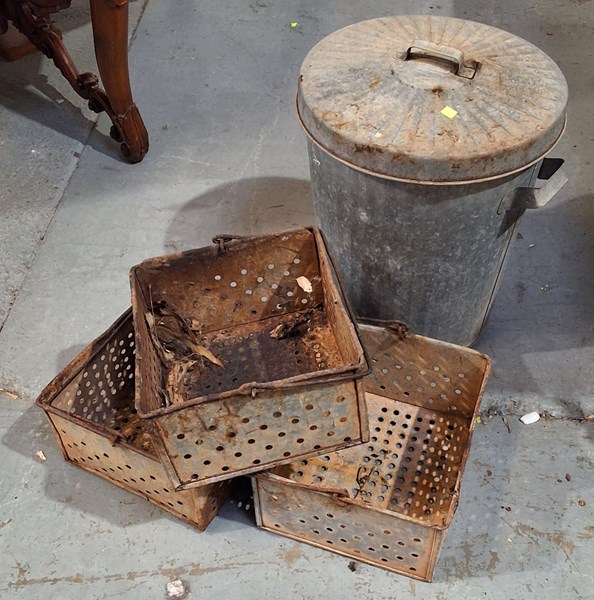 Lot 395 - SUNDRY LOT