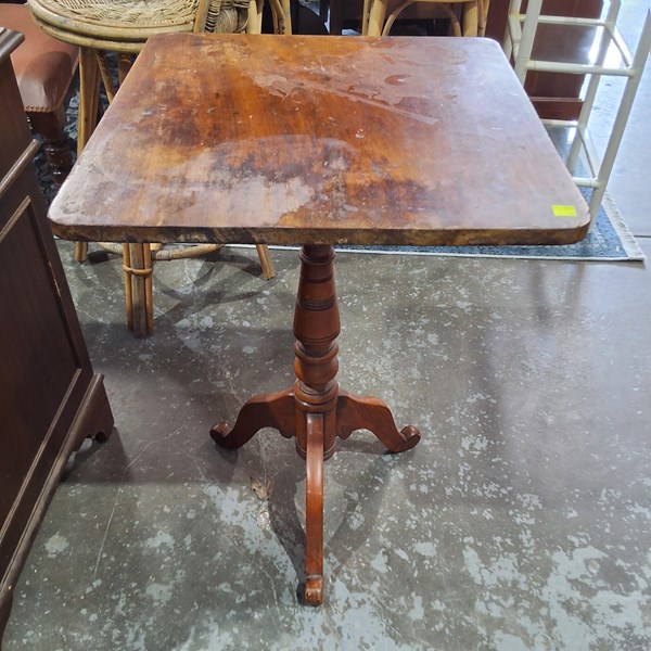Lot 59 - WINE TABLE