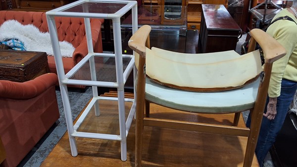 Lot 112 - FURNITURE LOT