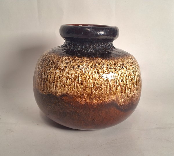 Lot 1361 - WEST GERMAN POTTERY