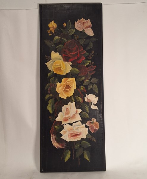 Lot 1097 - FLOWER WALL HANGING