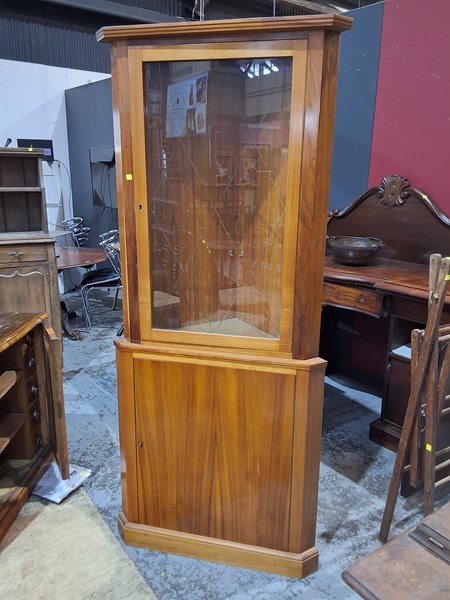 Lot 134 - CORNER CABINET