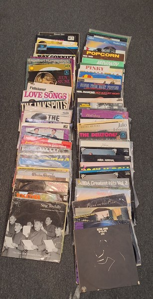 Lot 1289 - ASSORTED VINYLS