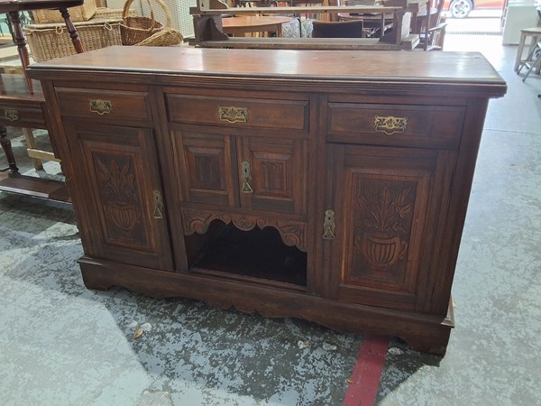 Lot 55 - SIDEBOARD