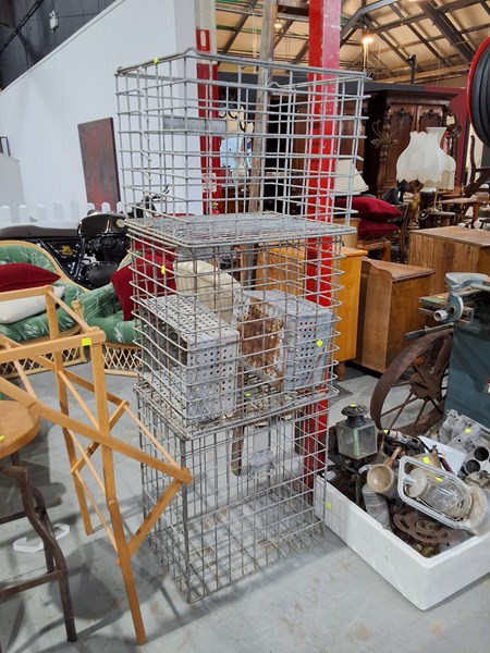 Lot 217 - CRATES