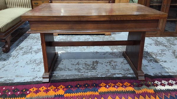Lot 245 - DINING TABLE