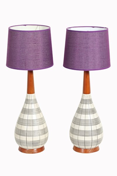 Lot 203 - PAIR OF TABLE LAMPS