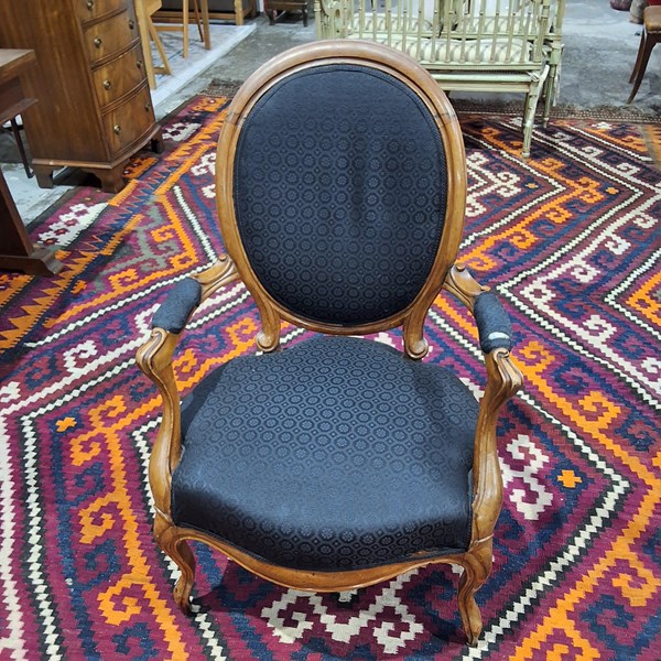 Lot 88 - ARMCHAIR