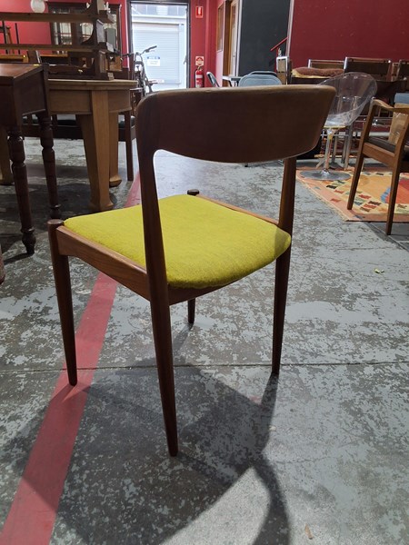Lot 34 - SIDE CHAIR