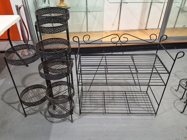 Lot 289 - PLANTER STANDS