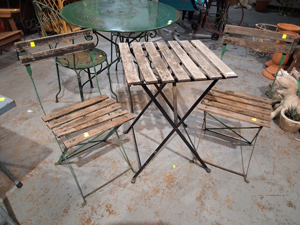 Lot 378 - FOLDING OUTDOOR SETTING