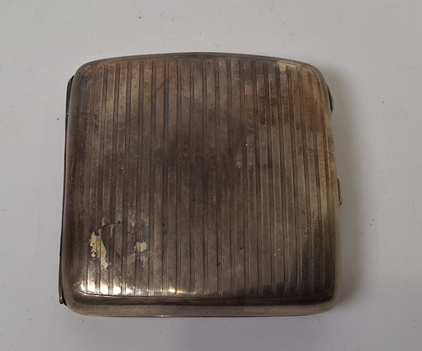 Lot 1076 - SILVER CASE