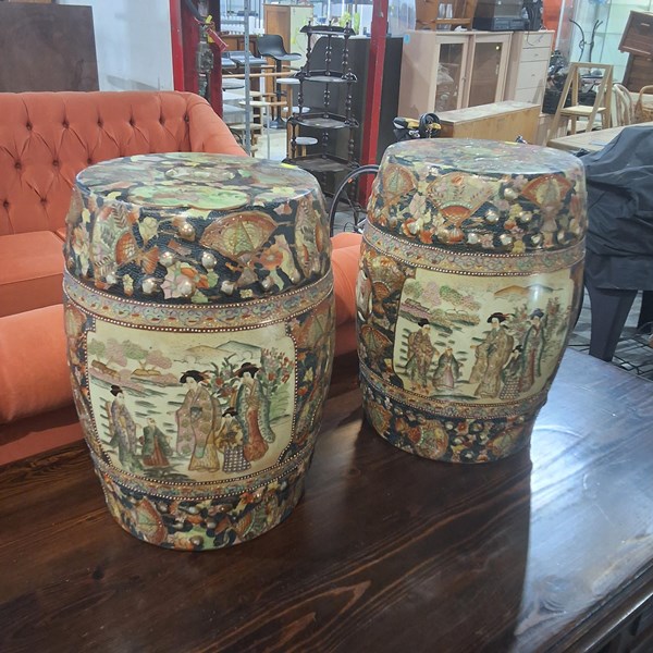 Lot 174 - STOOLS