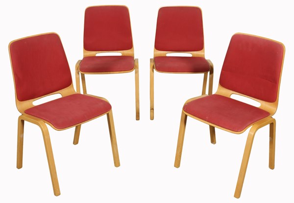 Lot 45 - SET OF STACKABLE CHAIRS