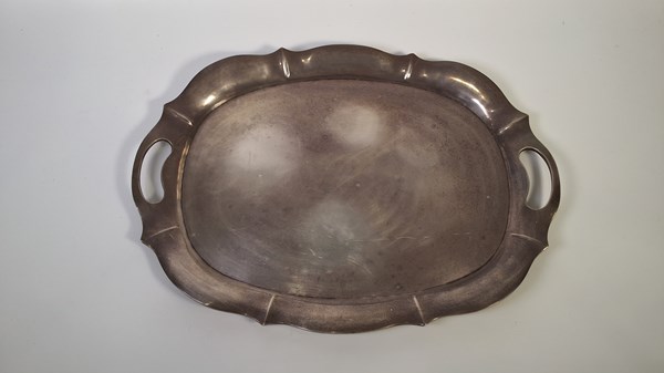 Lot 1078 - SILVER TRAY