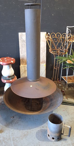 Lot 521 - OUTDOOR FIREPLACE