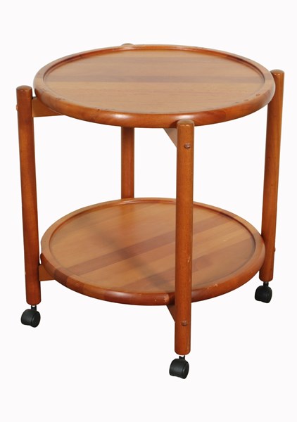 Lot 158 - TRAY TABLE