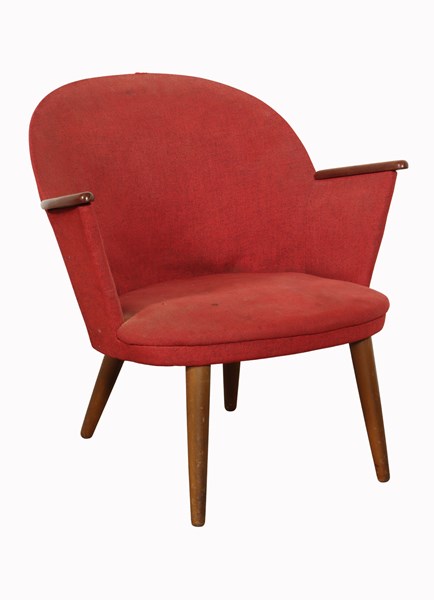 Lot 180 - COCKTAIL CHAIR