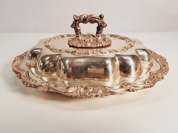 Lot 1357 - SILVER PLATE VEGETABLE SERVER