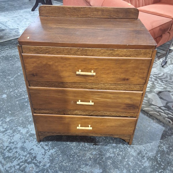 Lot 180 - BEDSIDE CHEST