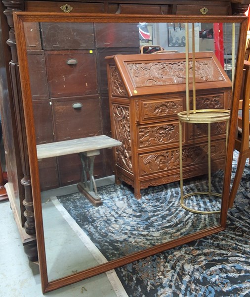 Lot 428 - MIRROR