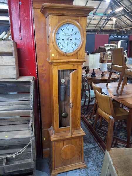 Lot 190 - LONG CASE CLOCK