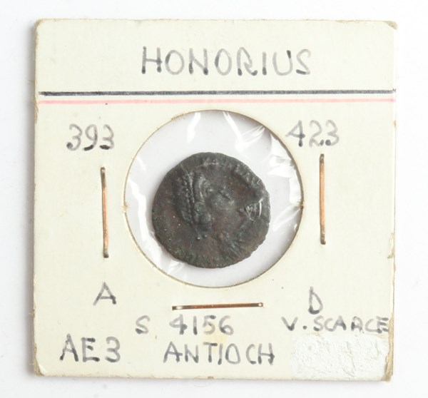 Lot 1069 - ROMAN COIN