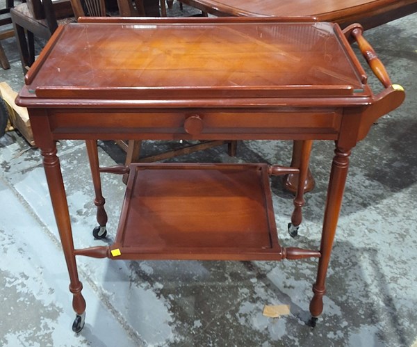 Lot 140 - TRAYMOBILE