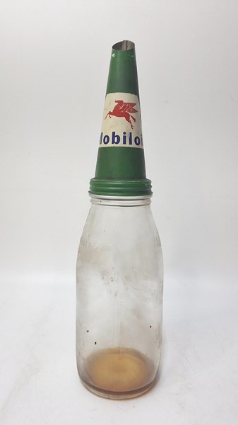 Lot 1236 - OIL BOTTLE