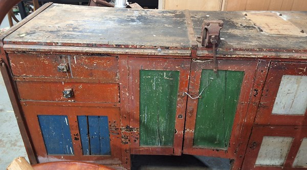 Lot 299 - WORKBENCH