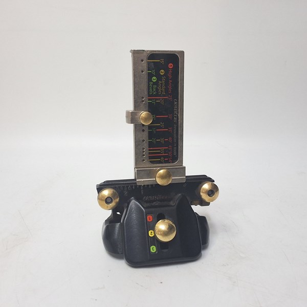 Lot 1227 - HONING GUIDE