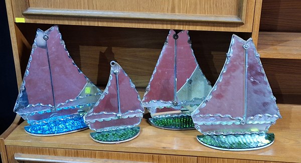 Lot 122 - DECORATIVE BOATS